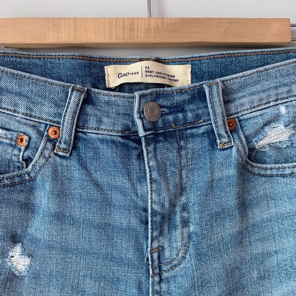 2/$40 Gap Best Girlfriend Jeans - Picture 3 of 8